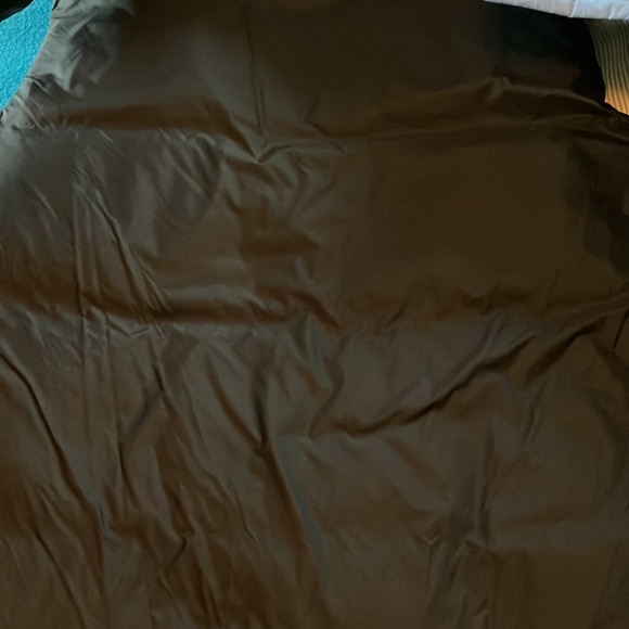 Gently used Uniqlo x Marni puffer vest 💙🖤 - Picture 4 of 8